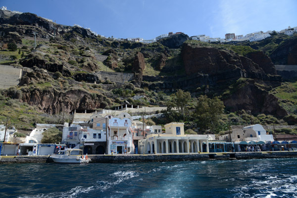 Leaving the Old Port of Fira