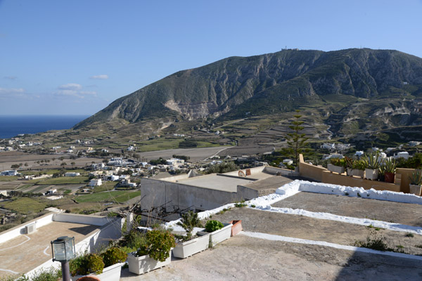Moni Profitou Iliou, Santorini's highest point