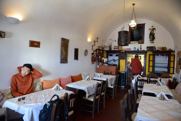 Metaxi Mas Greek Restaurant, Gonia, Santorini