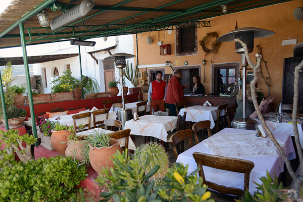 Metaxi Mas Greek Restaurant, Gonia, Santorini