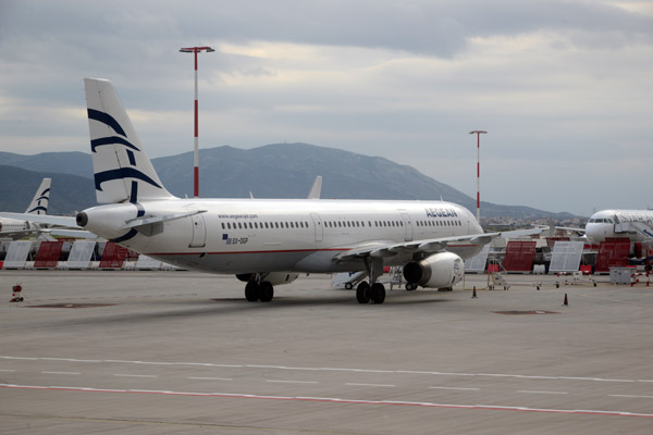Aegean A321 (SX-DGP) at ATH
