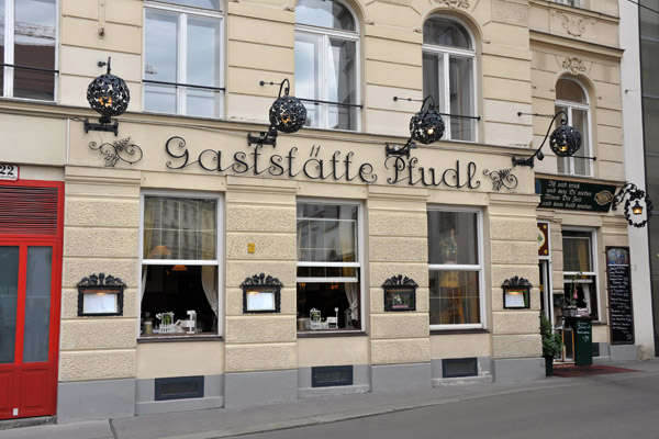 Gaststätte Pfudl, Bäckerstraße, Vienna