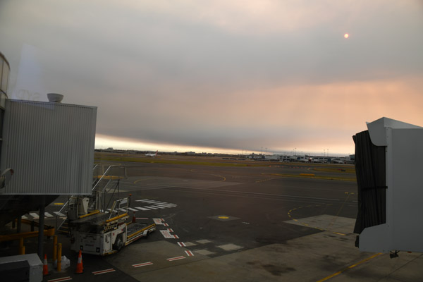 Sydney Airport, Fires of December 2019