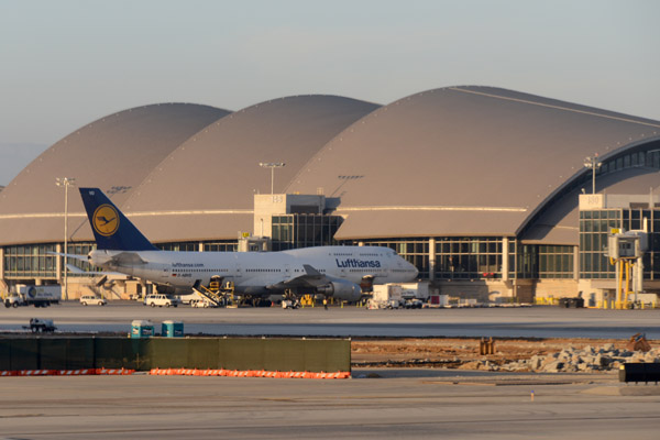 Lufthansa B747-400 (D-ABVD) at the new Tom Bradley International Terminal at LAX