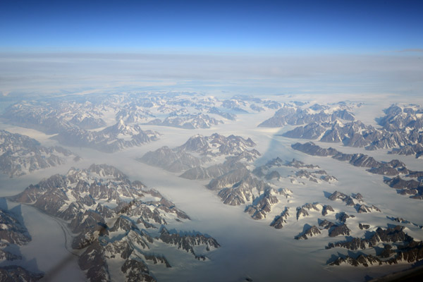 Glaciers of eastern Greenland (N66 33/W036 22)