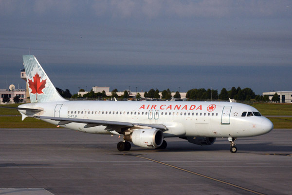 Air Canada A320 (C-FTJP) at YOW