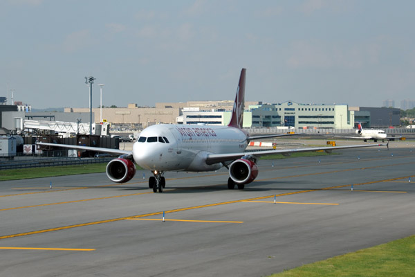Virgin America A320 at JFK