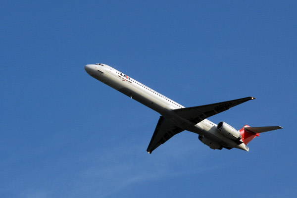 JAL Japan Airlines MD-90 departing KIX