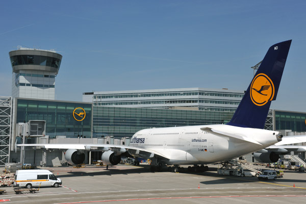 Lufthansa A380 (D-AIMD) at FRA