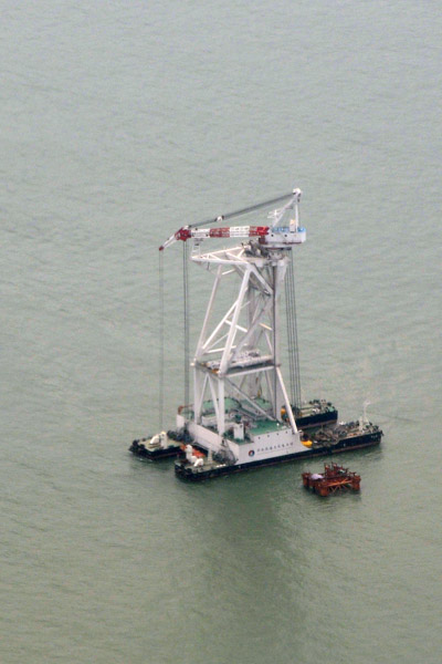 Construction crane barge for the Hong Kong–Zhuhai–Macau Bridge