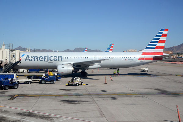 American Airlines A320 (N172US) at PHX