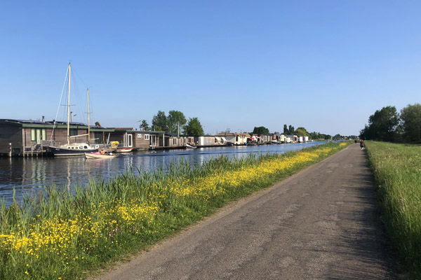 Houseboats along the Vijfhuizerdijk, Meikeverpad, Haarlem
