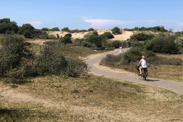 Blinkertweg cycleway through the Nationaal Park Zuid-Kennemerland