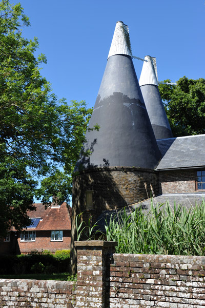 Another oasthouse (hop kiln) not too far from Bodiam