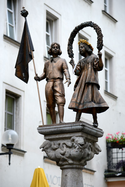 Fountain sculpture on Brstergasse, Lindau