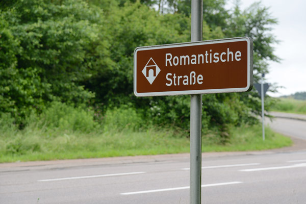 Outside of Donauwrth, the Donauradweg joins the Romantische Strae for a bit