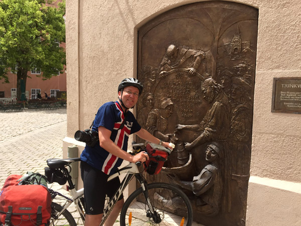 Filling the water bottles at the Bierbrunnen, Ingolstadt