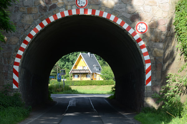 Großdobritzstraße passing beneath the railway line, Oberau