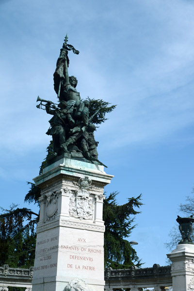 War Memorial - Aux Enfants du Rhône Défenseurs de la Patrie