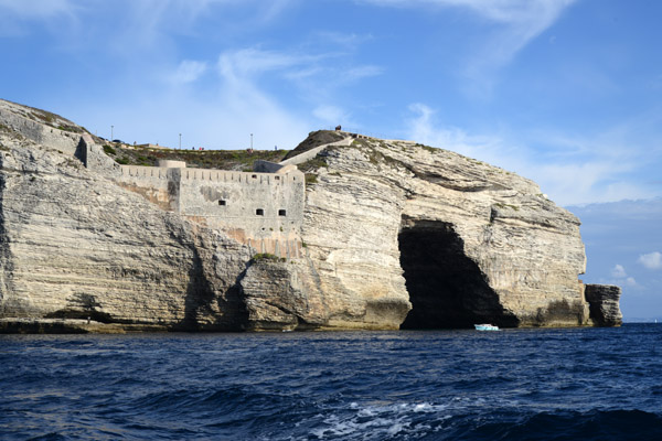 Sea Cave Chapeau Napolon - Napoleon's Hat