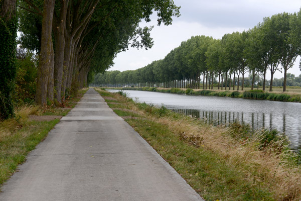 Cycling the left bank of the Scheldt out of Tournai