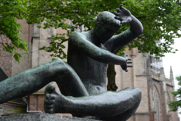 Mens tegen macht - Man Against Power, 1953, Arnhem's War Memorial, Kerkplein