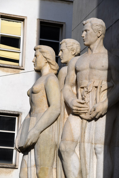 Portugal Apr21 3585.jpg