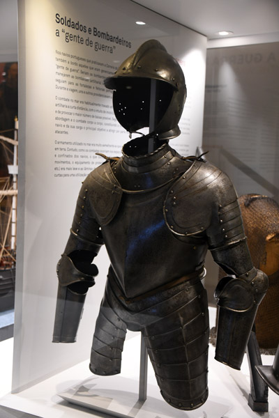 Portuguese half-armor 