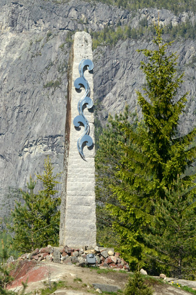 Obelisk, Rv9, Helle, Rysstad, Valle, Agder