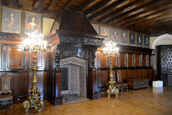 Fireplace Hall, Nesvizh Castle