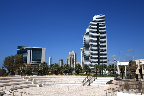 Israel Aug22 1103.jpg