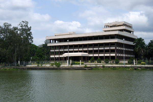 Yamoussoukro - Lac aux Camans