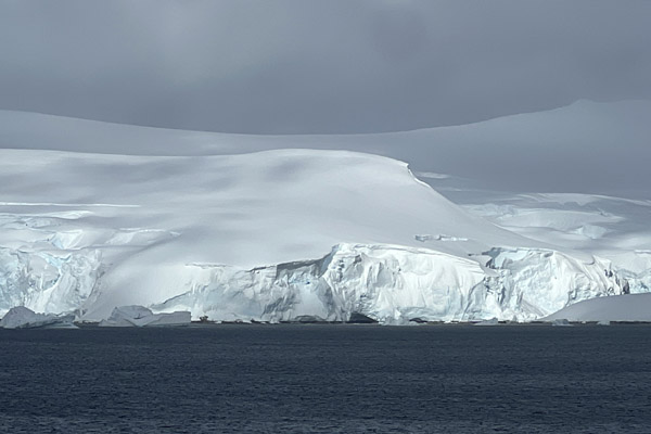 Antarctic Nov24 302.jpg