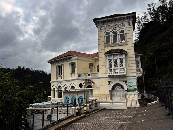 Colombia ip24 2314.jpg