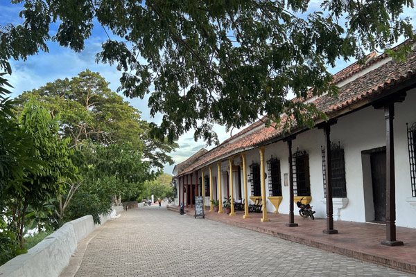 Colombia ip24 1208.jpg