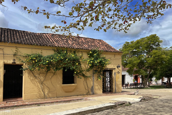 Colombia ip24 1260.jpg