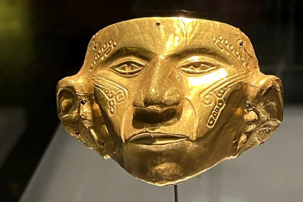 Museo del Oro