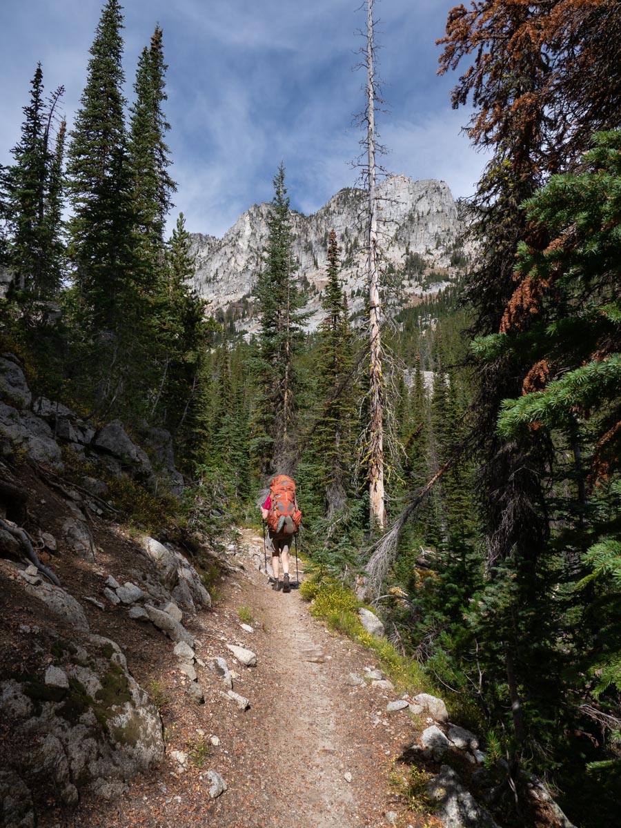 Lakes Basin Trail