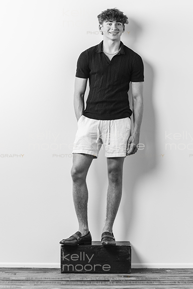 E57A0105bw.jpg