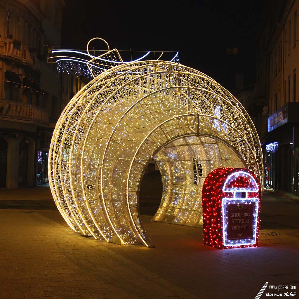 Christmas street in Agen / Rue de Nol  Agen