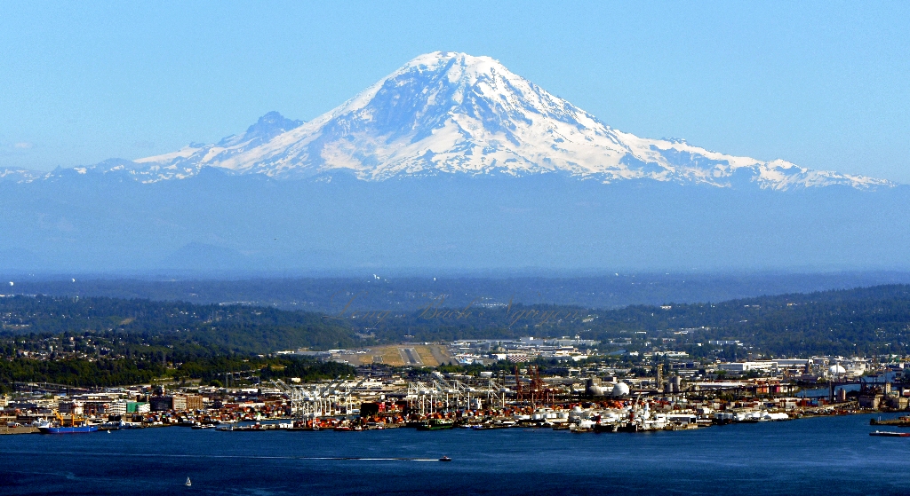Amazing Site to Fly Home into Boeing Field and Mount Rainier, Harbor Island, Seattle, Washington 1263