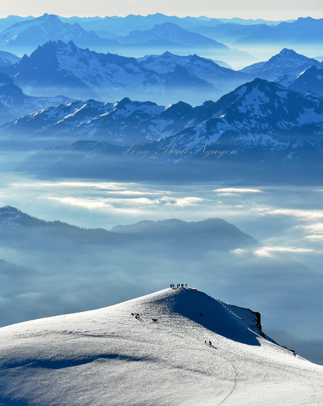 Climbers at Grant Peak on Mt Baker Looking at North Cascade Mountains, Washington 521  