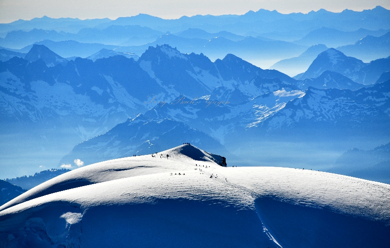 Climbers at Grant Peak on Mt Baker Looking at North Cascade Mountains, Washington 838  