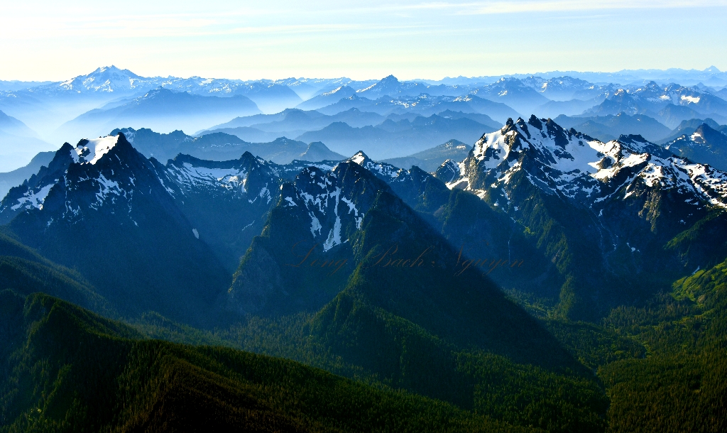 Whitehorse Mountain, Mount Bullon, Three Fingers, Pugh Mt, Glacier Peak, Bedal Peak, Sloan Peak, Wilmans Peak, Monte Christo 