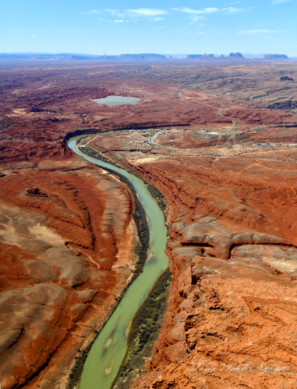 San Juan River, Utah Highway 163, Mexican Hat, Alhambra Rock, Halchita, Monument Valley Navajo Tribal Park, Monument Valley, Uta
