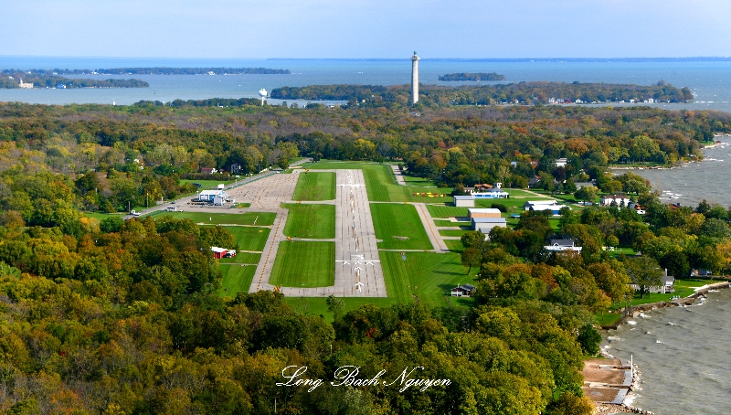 Put-in-Bay Airport, Perrys Victory & International Peace Memorial, South Bass Island State Park, Ohio 