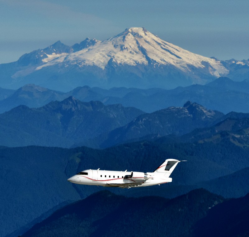 N604EM near Mount Baker, Washington 937a  