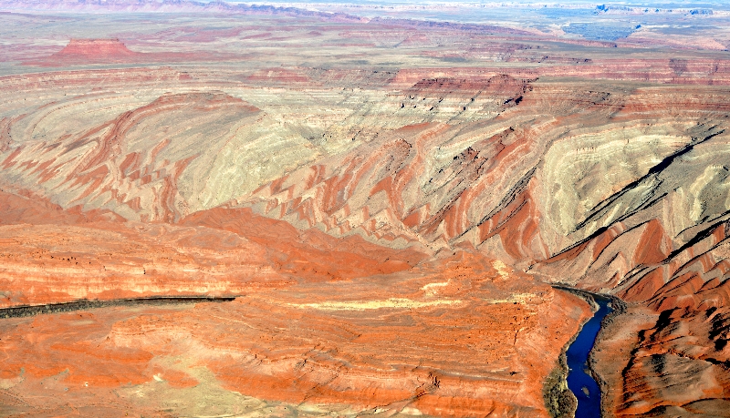 Raplee Ridge, Soda Basin, The Narrows, Sugarloaf, Comb Ridge, Lime Ridge, Mexican Hat,Utah 44 