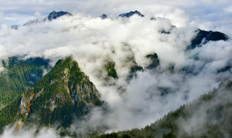 Troublesome Mtn, Columbia Peak, Monte Cristo Peak, Kyes Peak, Washington 292 