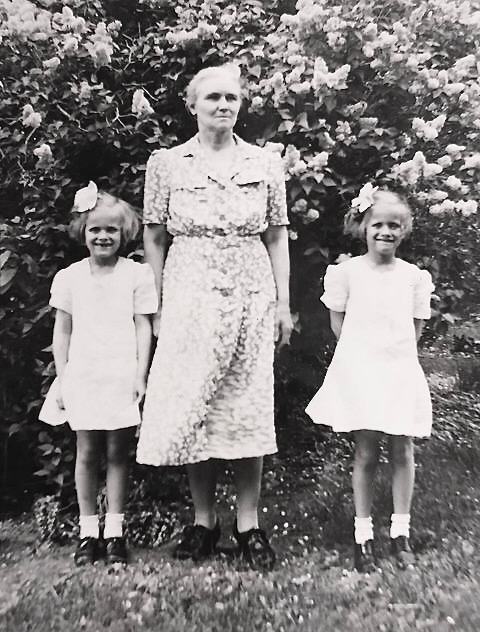 171) Grandma Jacobson with Thelma and Emily